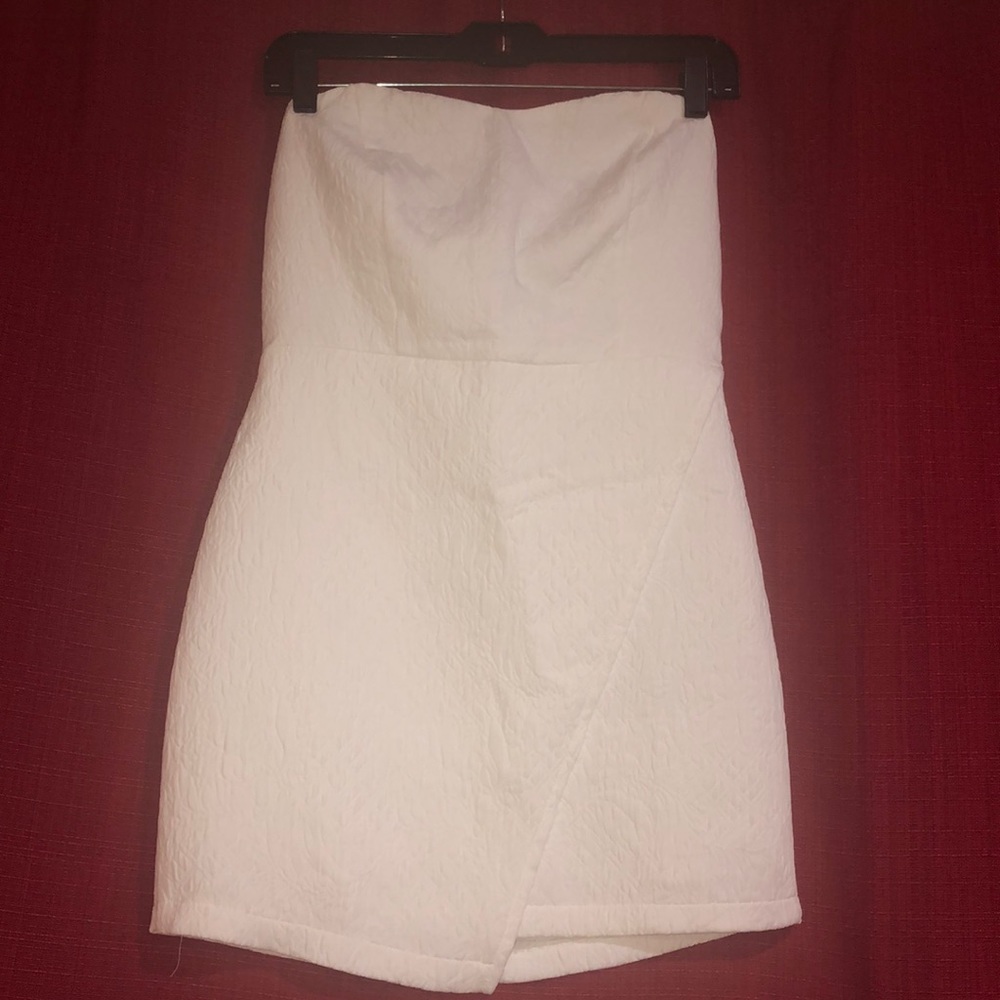 Beautiful White strapless wrap Dress